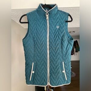 EUC ❤️ Ariat 🐎 Ashley Winter Vest